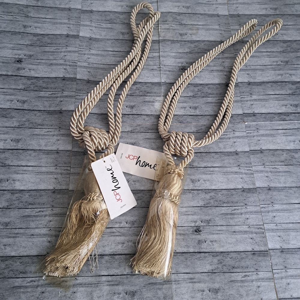 JC Penney Home Collection 1 Pair Curtain Tieback Tassel Cream One Size
